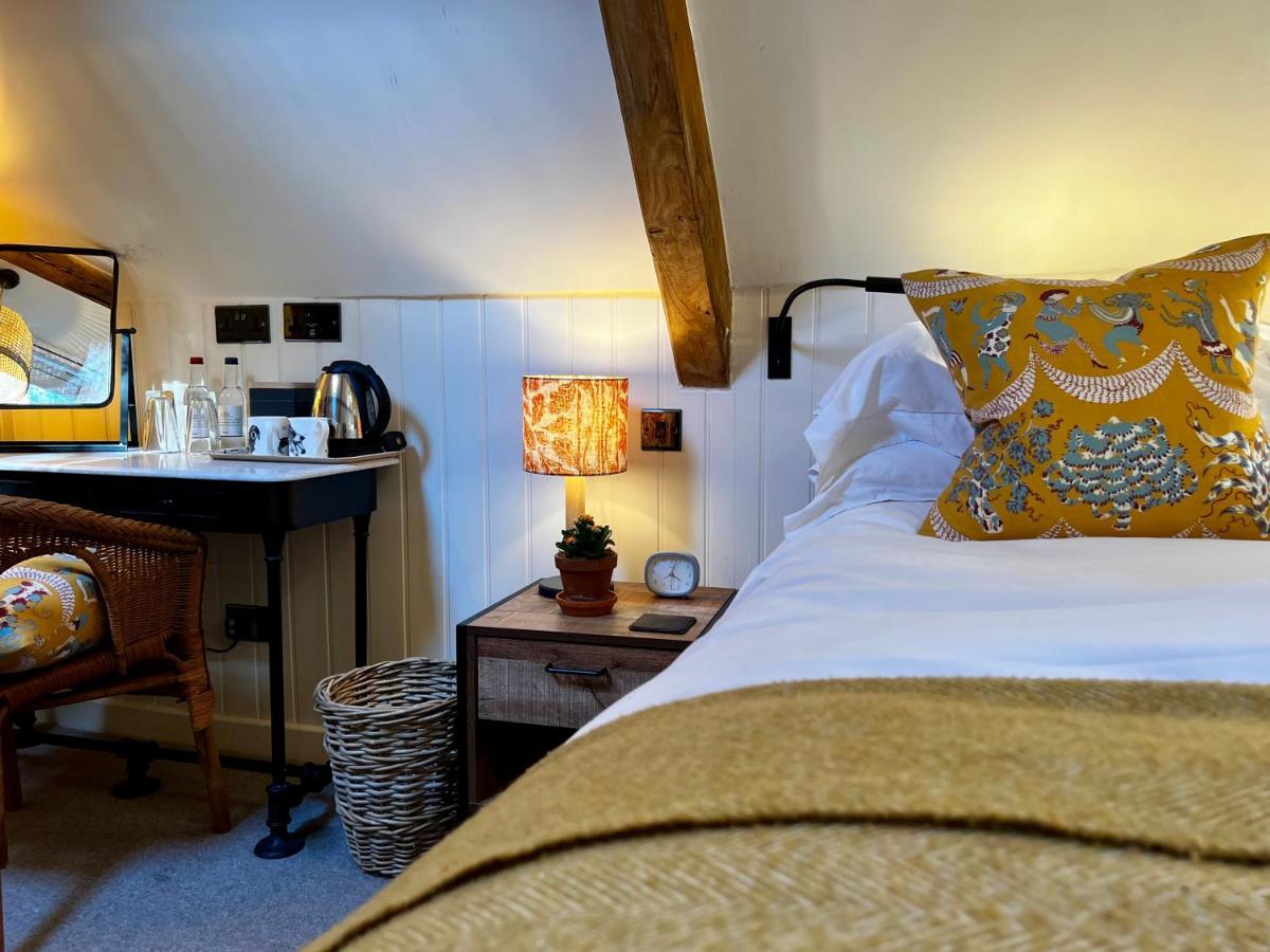 The Red Lion Inn Long Compton Εξωτερικό φωτογραφία