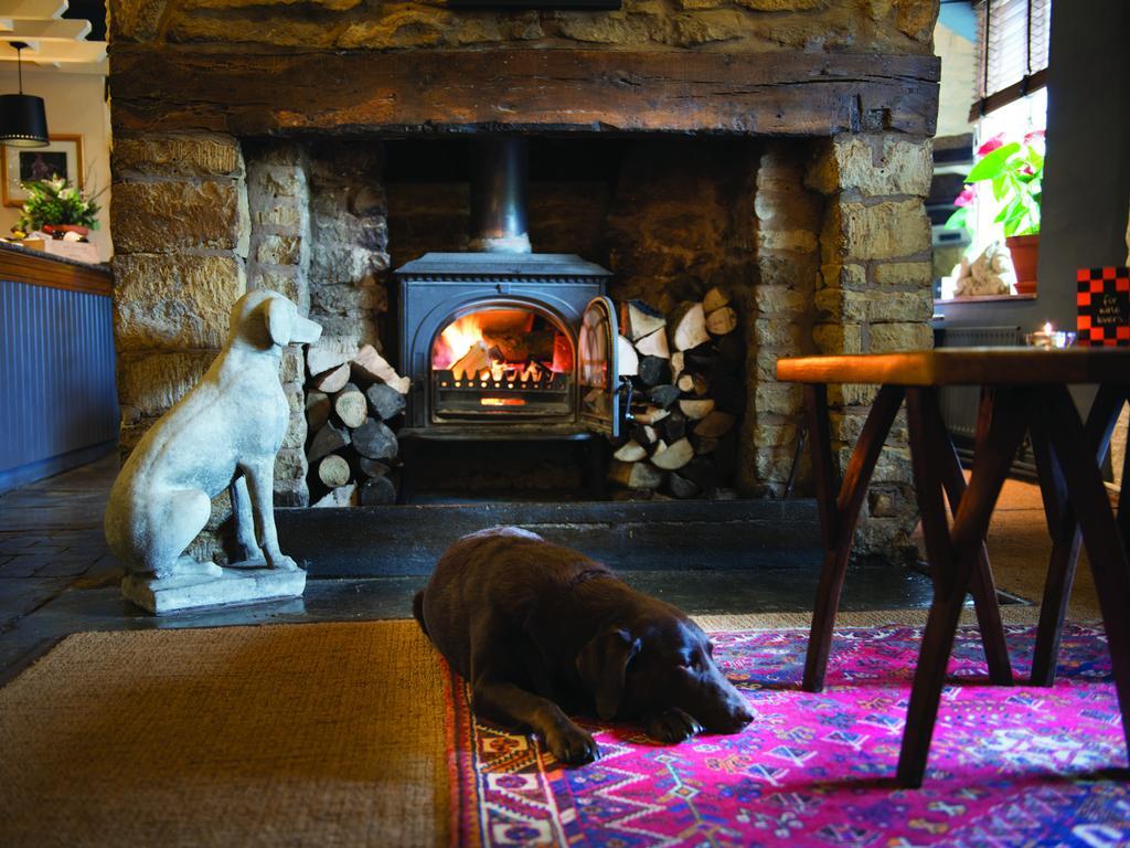 The Red Lion Inn Long Compton Εξωτερικό φωτογραφία