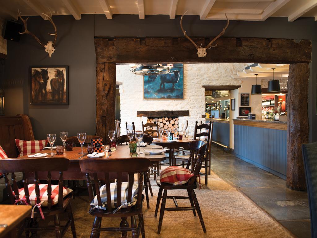 The Red Lion Inn Long Compton Εξωτερικό φωτογραφία