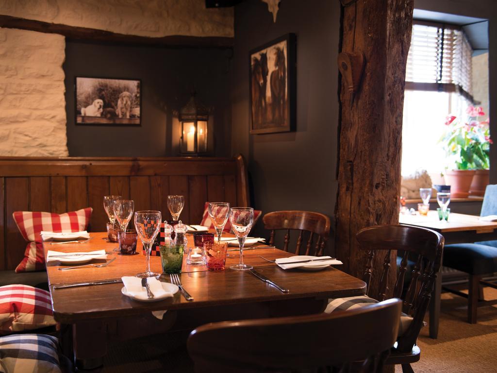 The Red Lion Inn Long Compton Εξωτερικό φωτογραφία